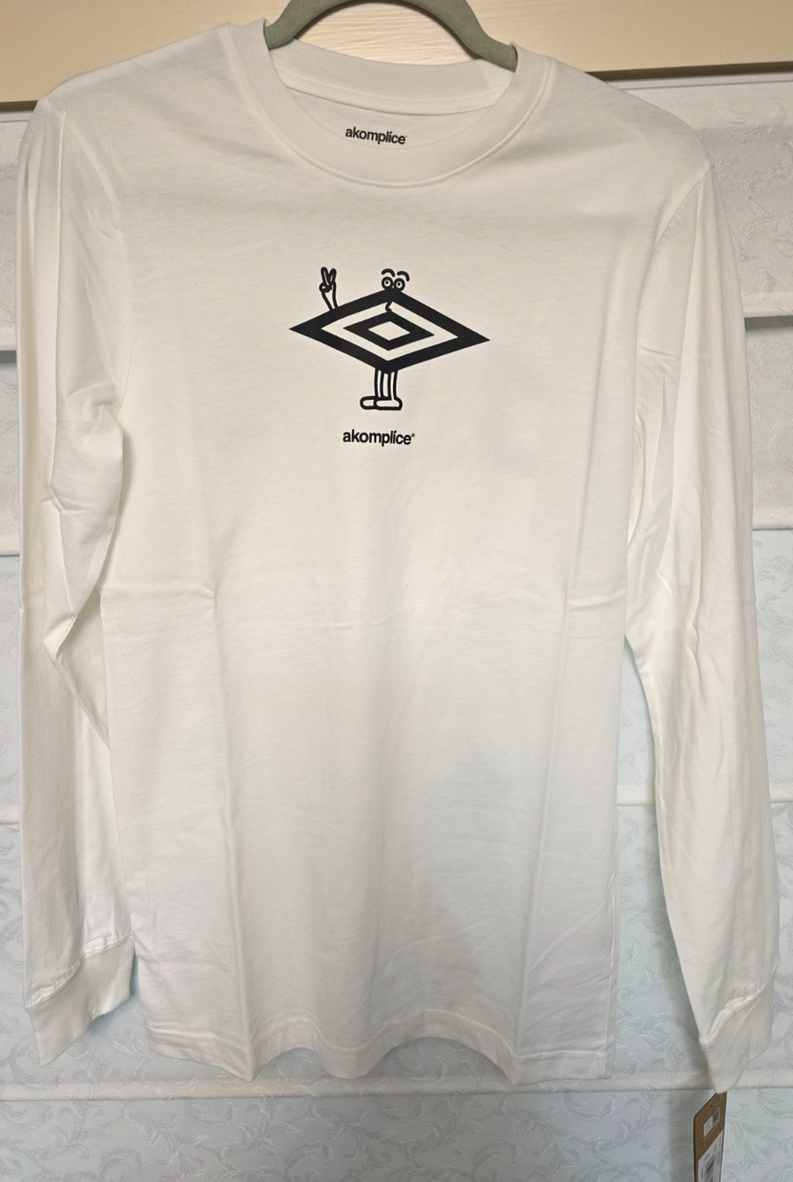 Umbro x Akomplice Peaceman Peace 195 Long Sleeve Shirt Unisex Small White NWT